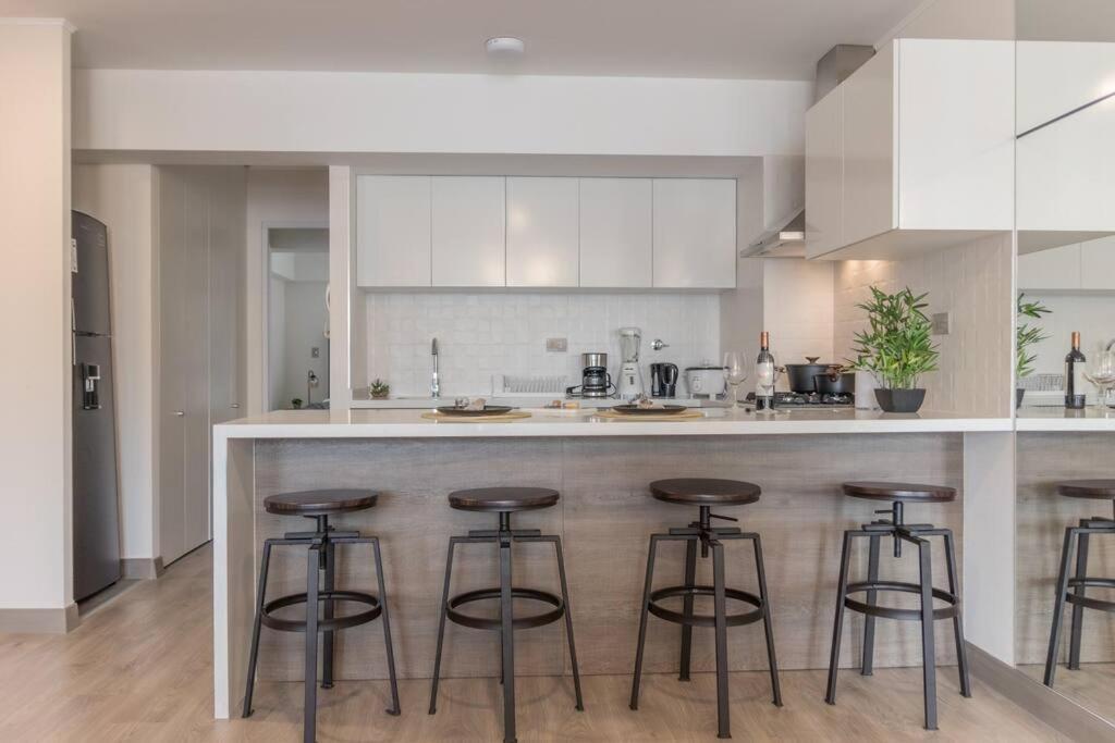 Apartamento De Estreno En Miraflores Gym/Piscina Лима Экстерьер фото